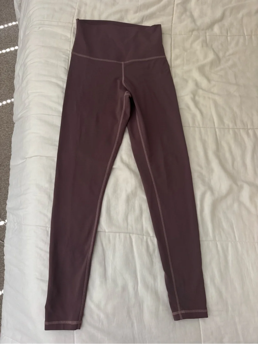 DYI High-Waist Leggings in Plum